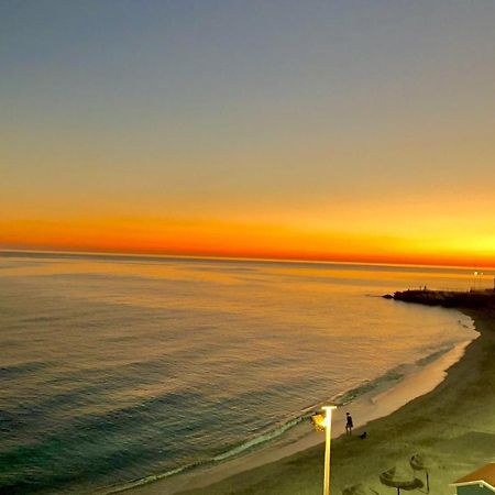 Super Front Line Modern New Apartm Nerja Esterno foto