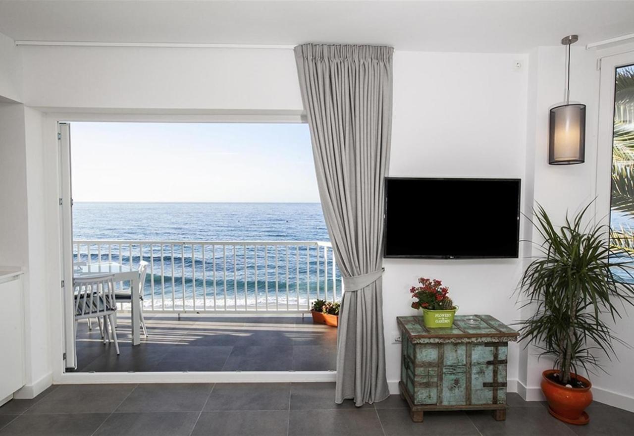 Super Front Line Modern New Apartm Nerja Esterno foto