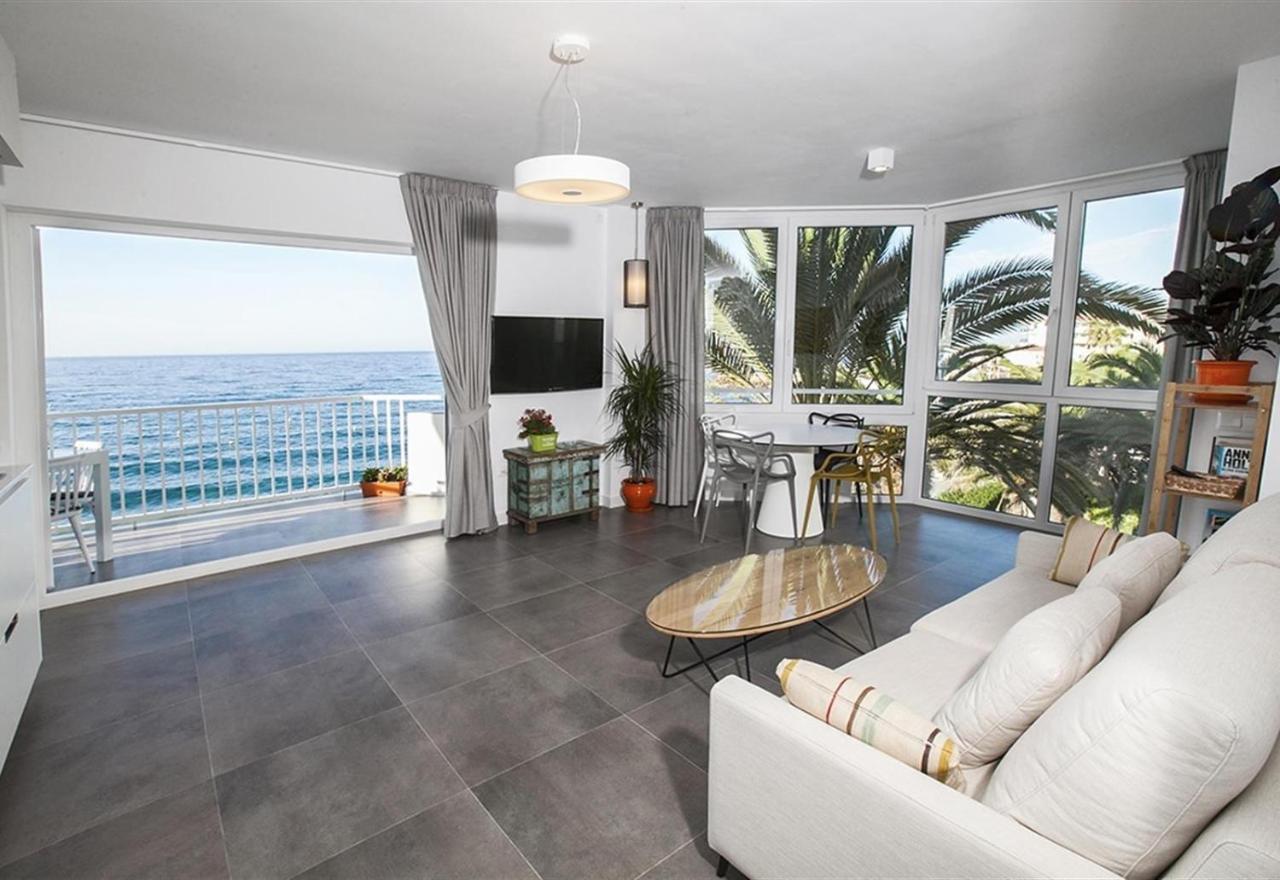 Super Front Line Modern New Apartm Nerja Esterno foto