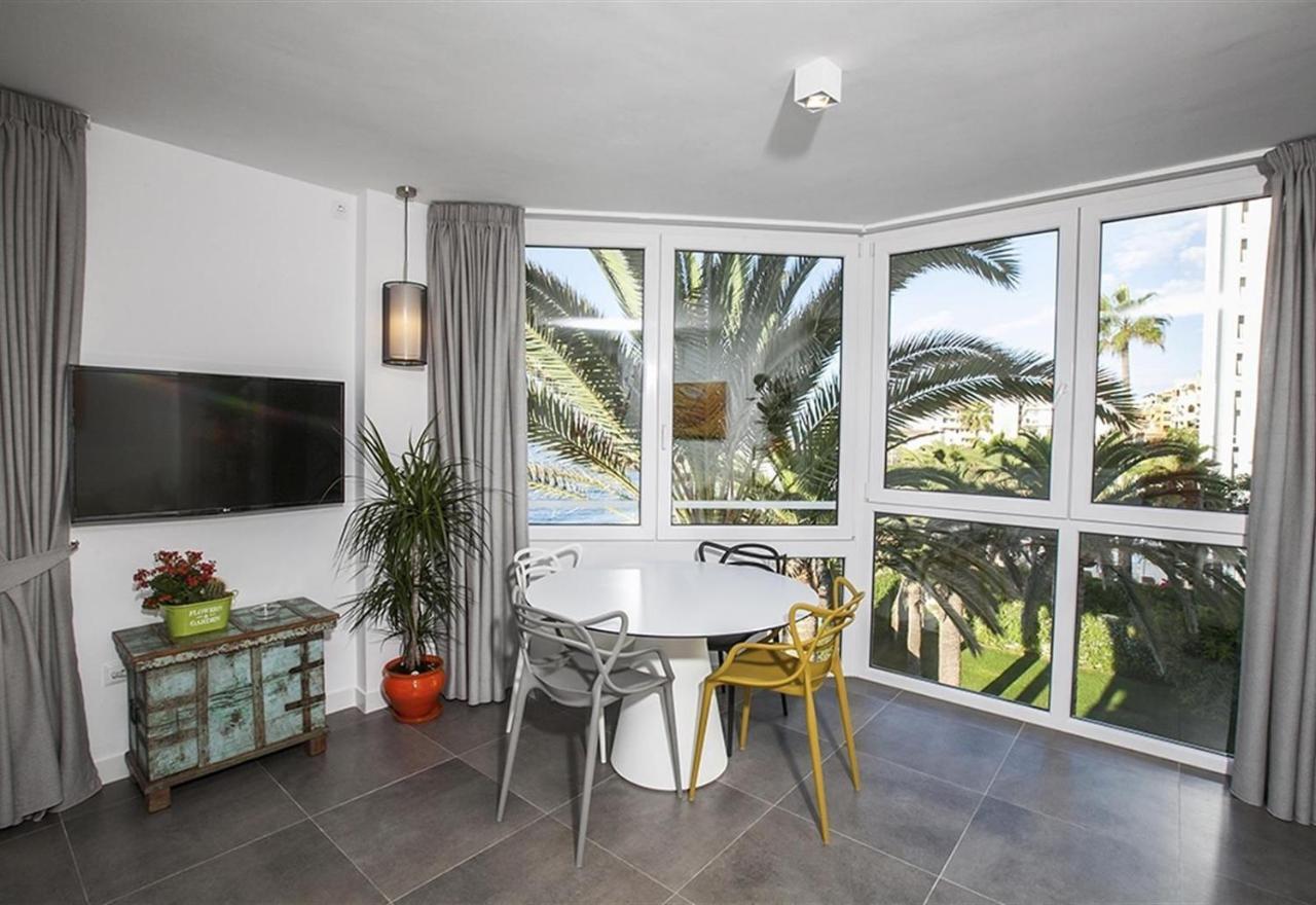 Super Front Line Modern New Apartm Nerja Esterno foto