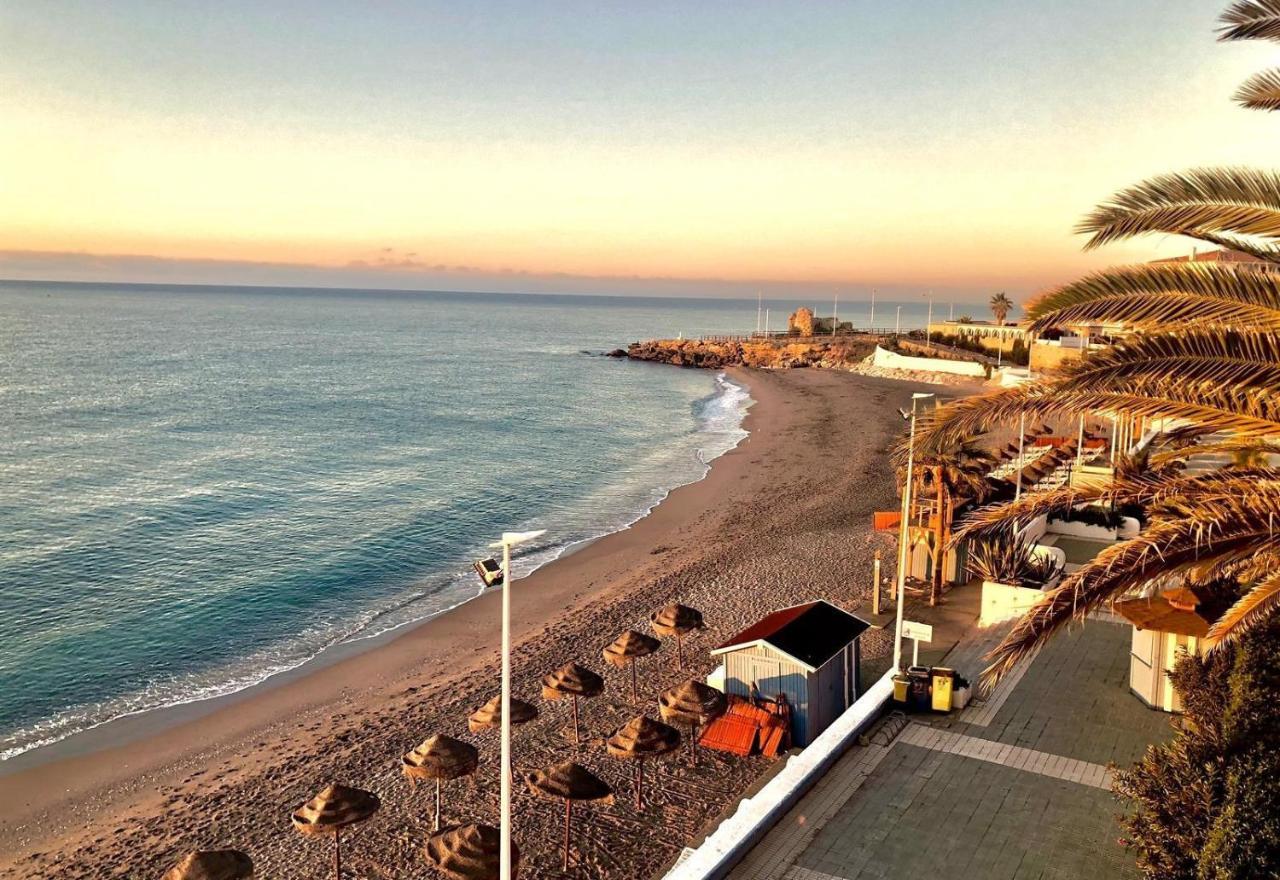 Super Front Line Modern New Apartm Nerja Esterno foto